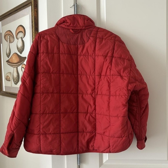 Small Red Quilted Jacket puffer coat veveret flying monkey oversized - Picture 4 of 4